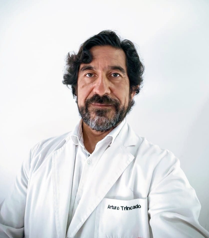 Dr. Arturo Trincado